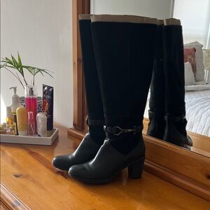 Black Knee-High Women's Boots